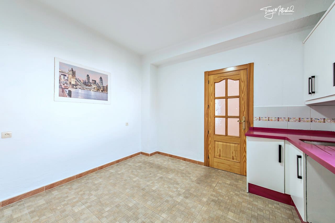 2 slaapkamer Huis te koop in Velez de Benaudalla - € 89.500 (Ref: 9816228)