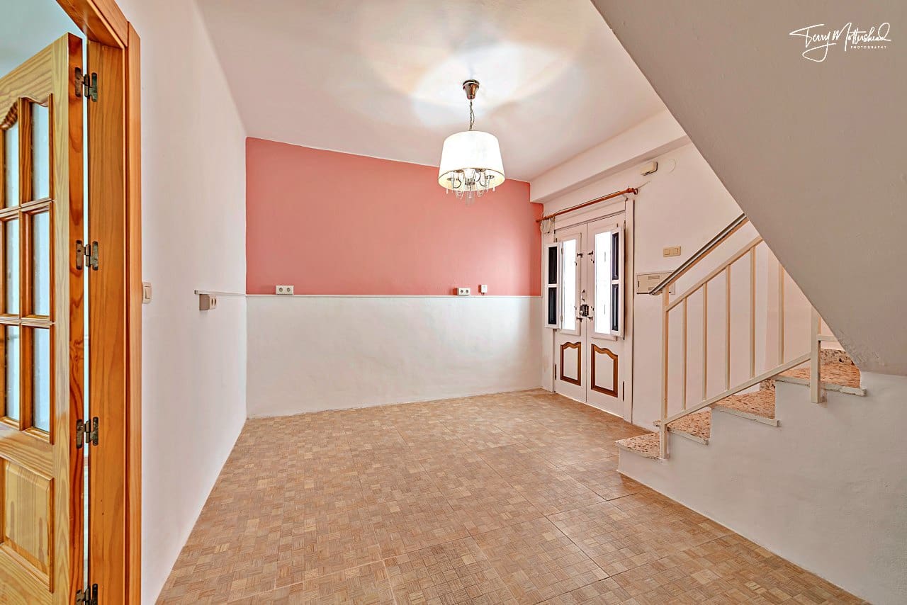 2 slaapkamer Huis te koop in Velez de Benaudalla - € 89.500 (Ref: 9816228)