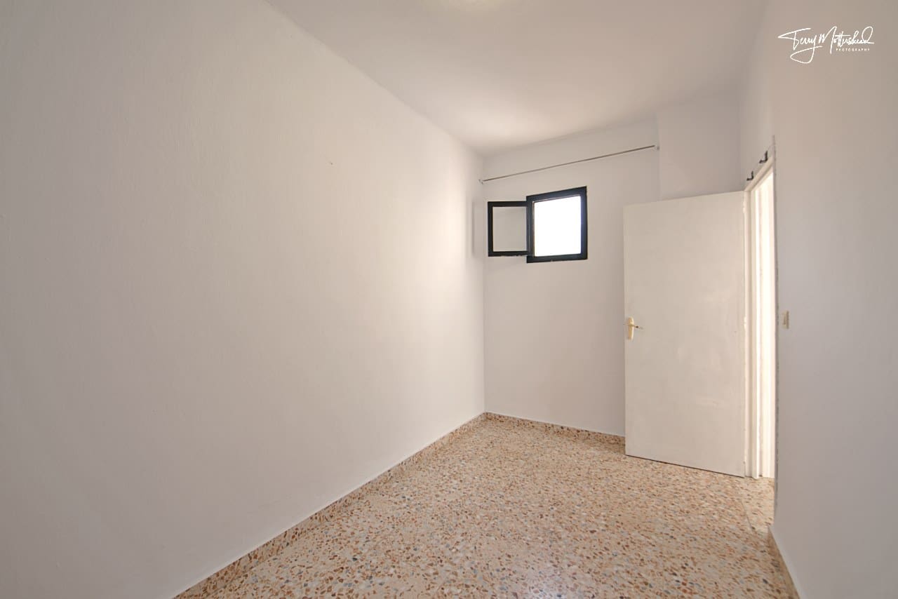 2 slaapkamer Huis te koop in Velez de Benaudalla - € 89.500 (Ref: 9816228)