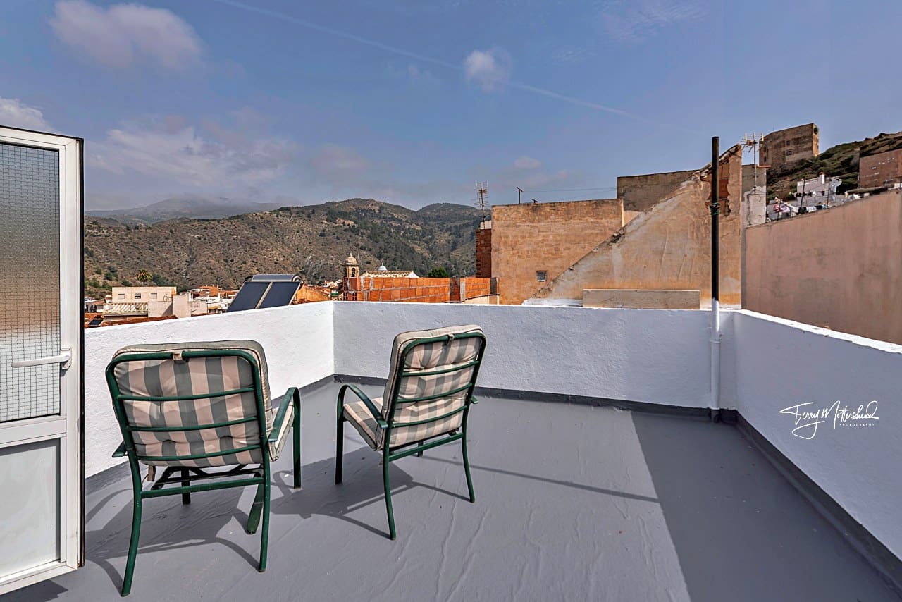 2 slaapkamer Huis te koop in Velez de Benaudalla - € 89.500 (Ref: 9816228)