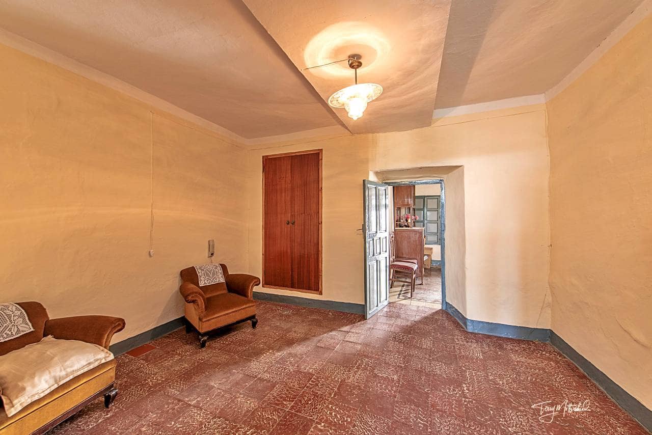 4 slaapkamer Huis te koop in Alhama de Granada - € 79.950 (Ref: 9816258)