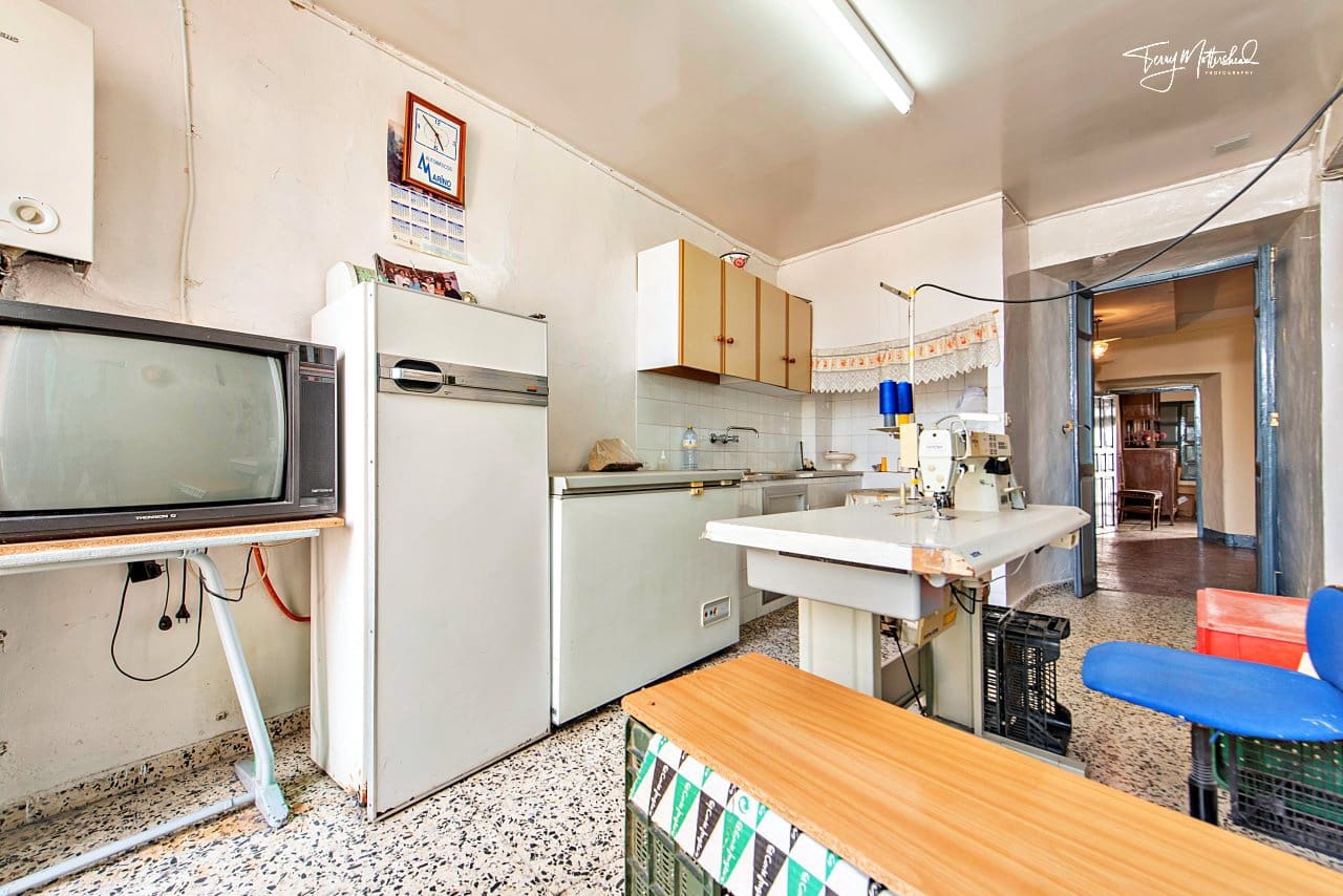 4 slaapkamer Huis te koop in Alhama de Granada - € 79.950 (Ref: 9816258)