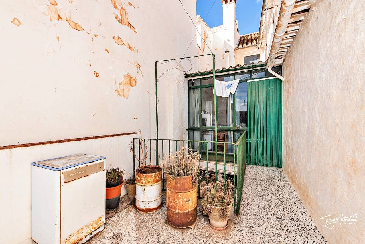 4 slaapkamer Huis te koop in Alhama de Granada - € 79.950 (Ref: 9816258)