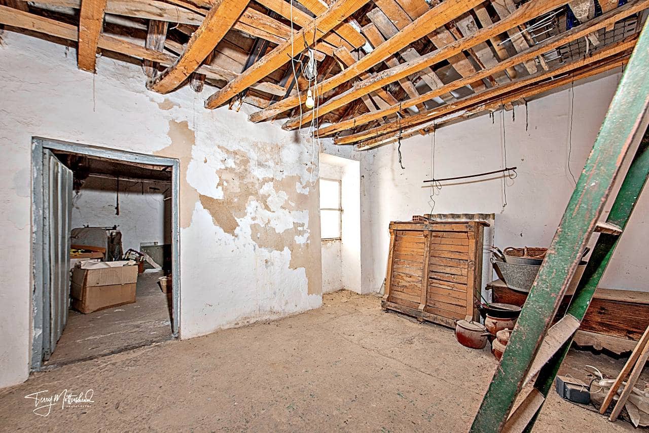 4 slaapkamer Huis te koop in Alhama de Granada - € 79.950 (Ref: 9816258)