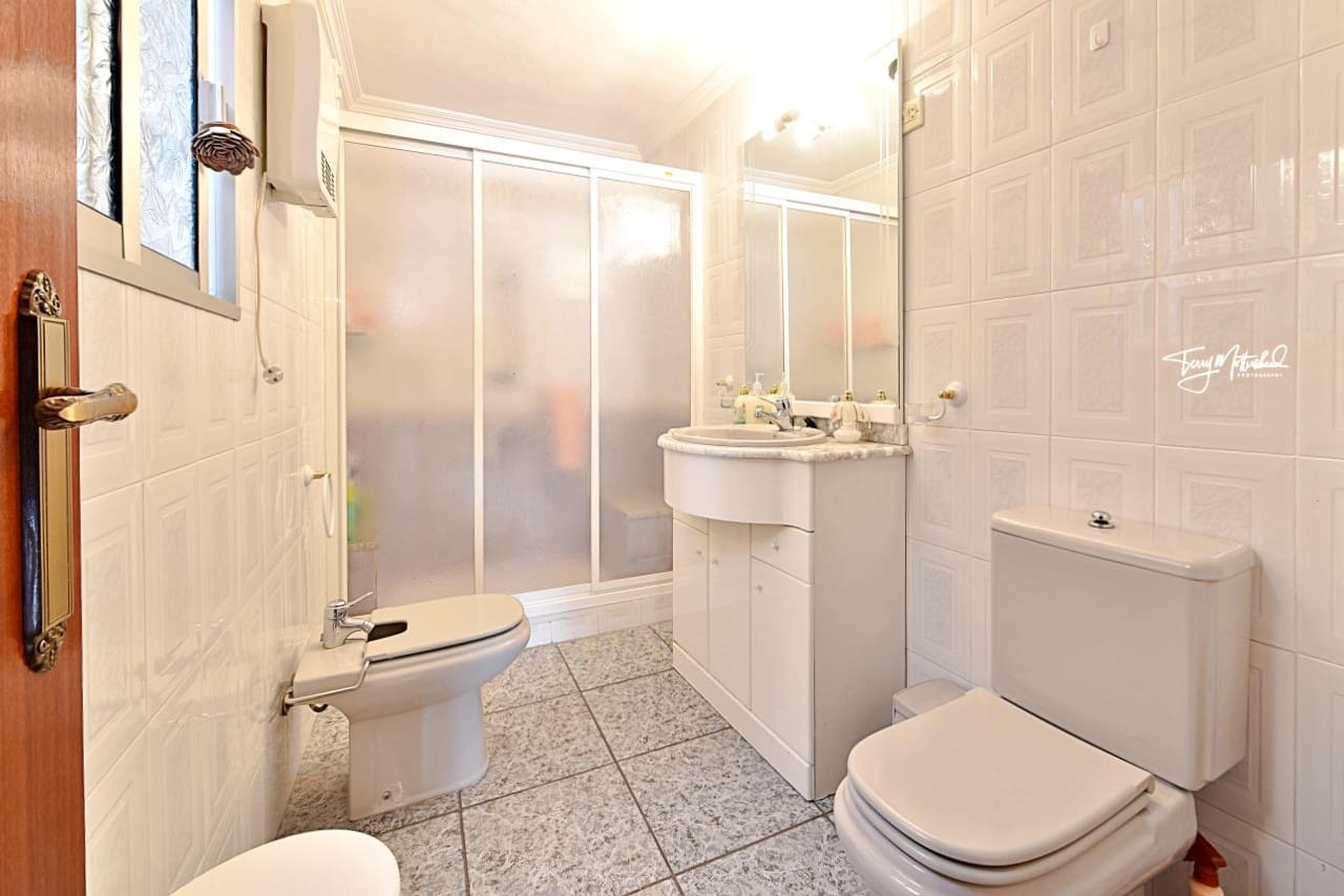 4 slaapkamer Huis te koop in Alhama de Granada met garage - € 89.950 (Ref: 9816303)