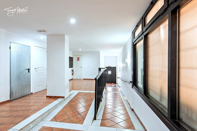 2 chambre Appartement à vendre à Vélez de Benaudalla avec garage - 119 000 € (Ref: 9834188)