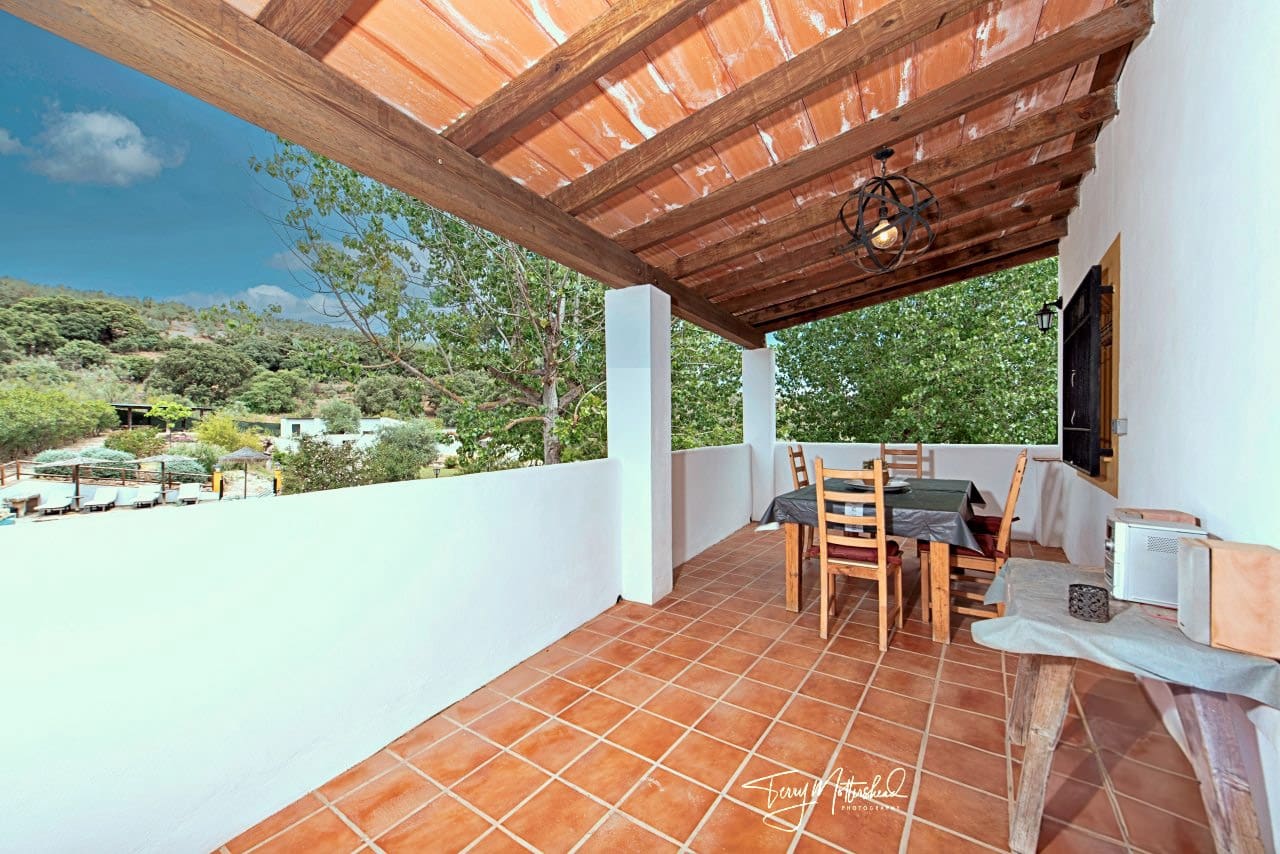 5 sovrum Finca/Hus på landet till salu i Riofrio med pool garage - 299 000 € (Ref: 9836704)