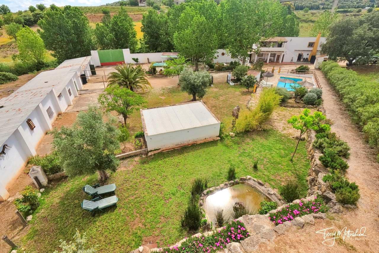 5 sovrum Finca/Hus på landet till salu i Riofrio med pool garage - 299 000 € (Ref: 9836704)