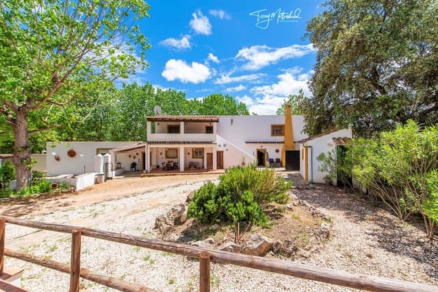 5 sovrum Finca/Hus på landet till salu i Riofrío, Loja med pool garage - 299 000 € (Ref: 9836704)