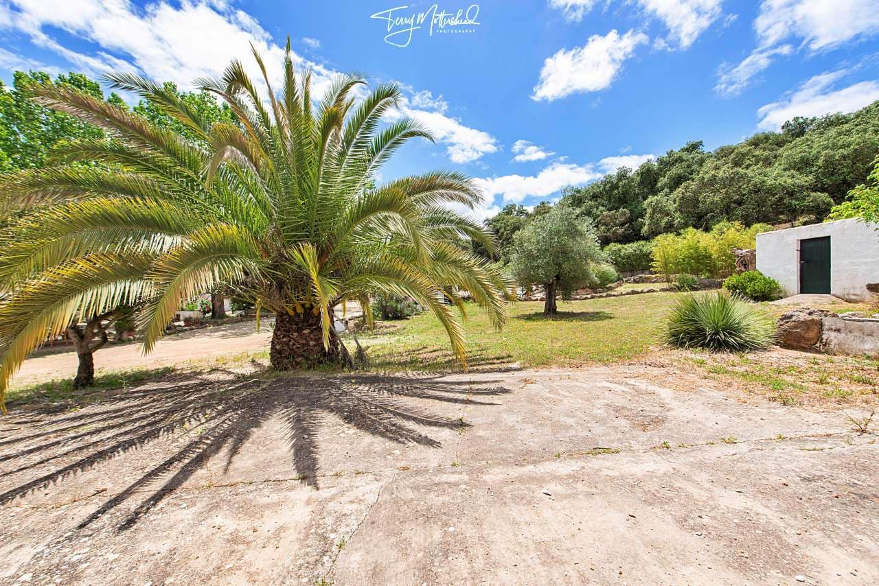 5 sovrum Finca/Hus på landet till salu i Riofrio med pool garage - 299 000 € (Ref: 9836704)