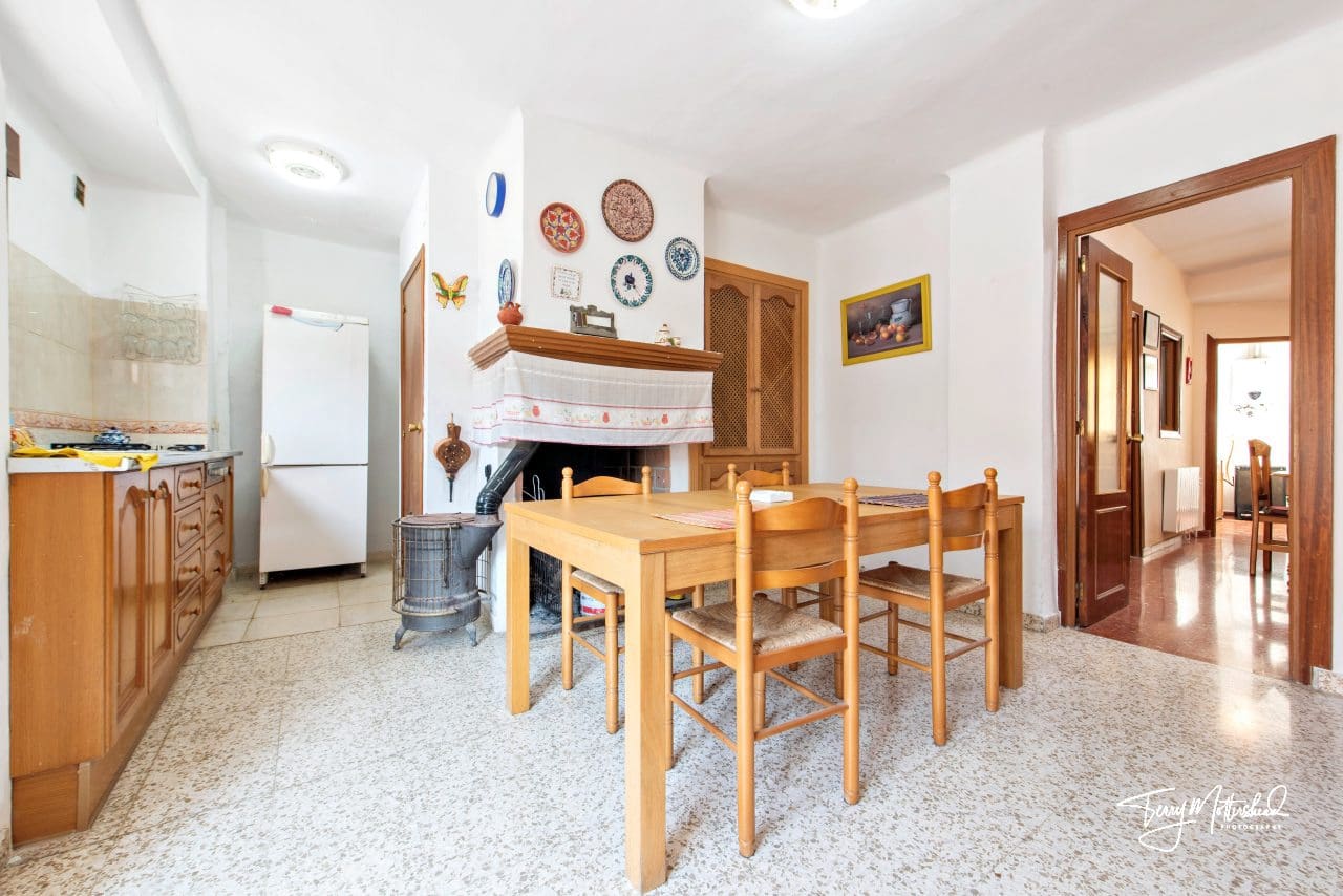 3 soveværelse Byhus til salg i Alhama de Granada - € 145.000 (Ref: 9936751)