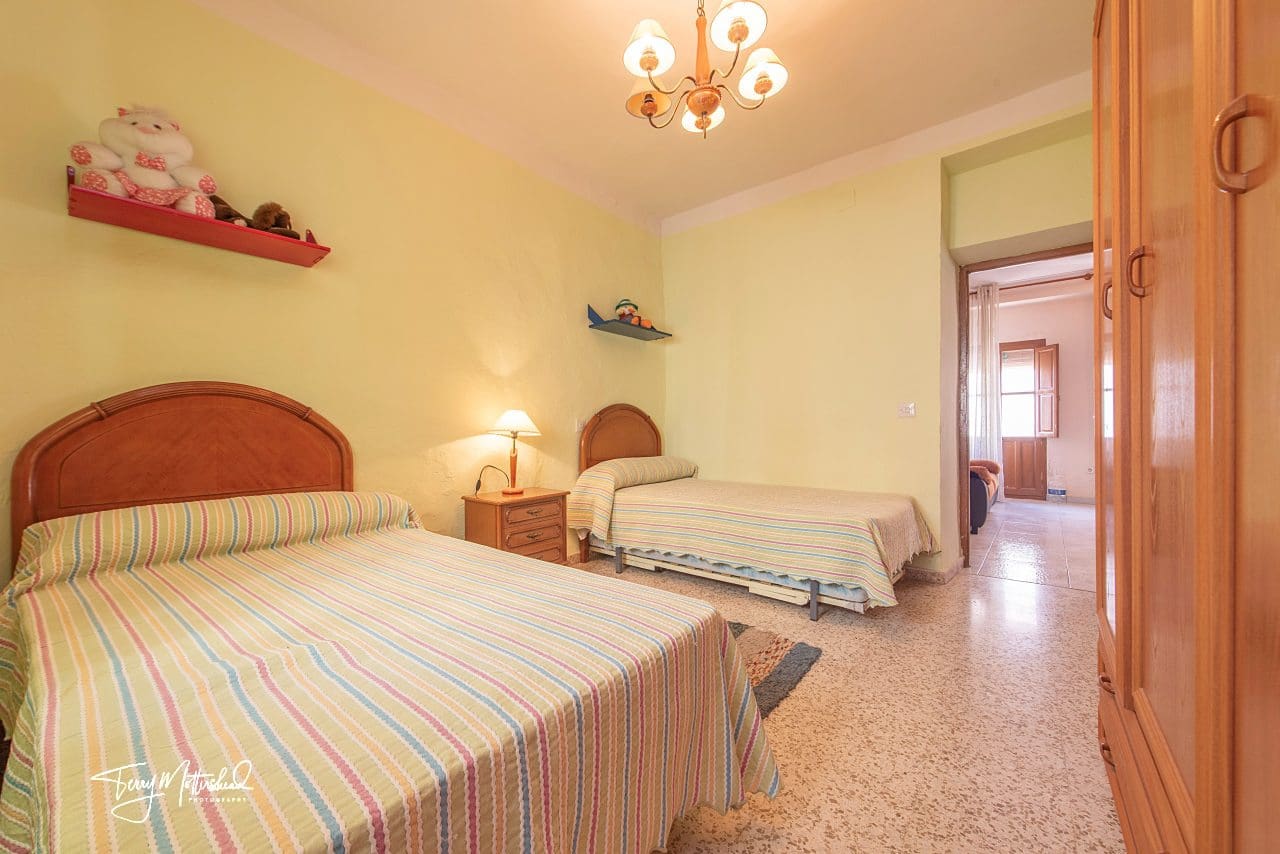 3 soveværelse Byhus til salg i Alhama de Granada - € 145.000 (Ref: 9936751)