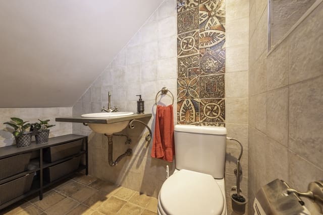 3 soveværelse Byhus til salg i Alhama de Granada - € 145.000 (Ref: 9936751)