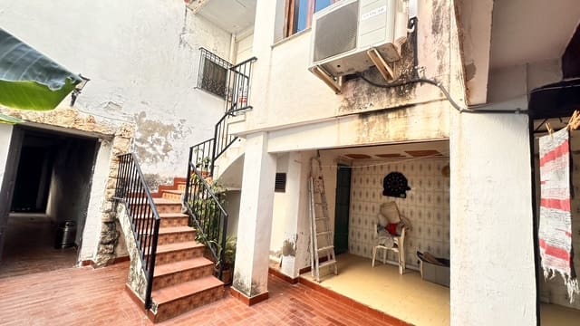 7 slaapkamer Huis te koop in Denia met garage - € 945.000 (Ref: 10009992)