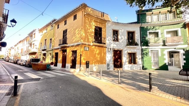 7 slaapkamer Huis te koop in Denia met garage - € 945.000 (Ref: 10009992)