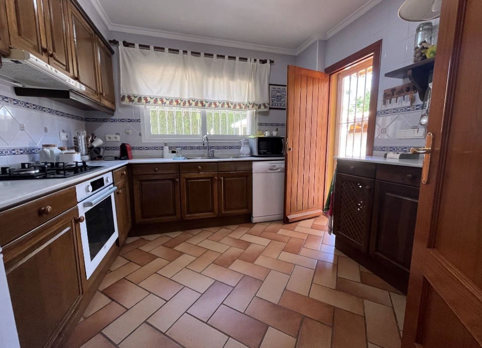 3 soverom Villa til salgs i Denia med svømmebasseng garasje - € 1 200 000 (Ref: 10009993)