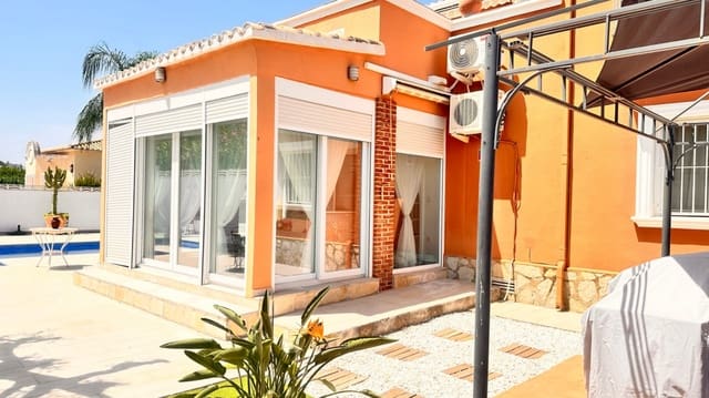 3 bedroom Villa for sale in El Montgó, Dénia with pool garage - € 742,000 (Ref: 10009994)