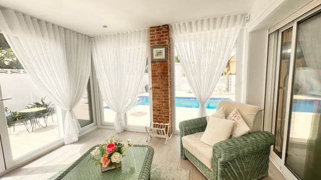 3 bedroom Villa for sale in El Montgó, Dénia with pool garage - € 742,000 (Ref: 10009994)