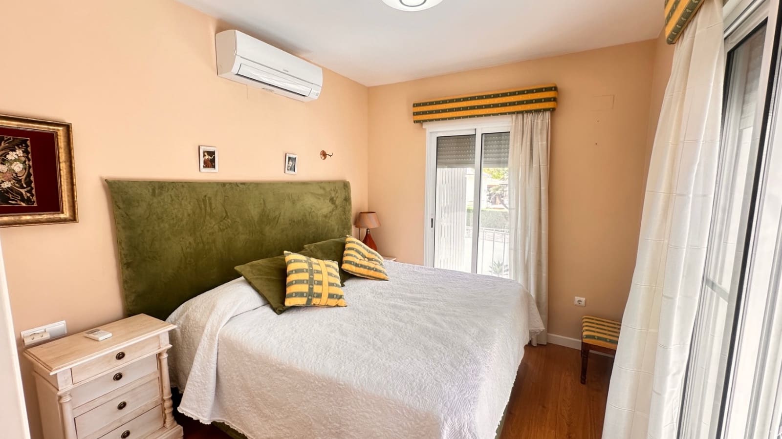 3 sypialnia Willa na sprzedaż w Denia z basenem garażem - 742 000 € (Ref: 10009994)