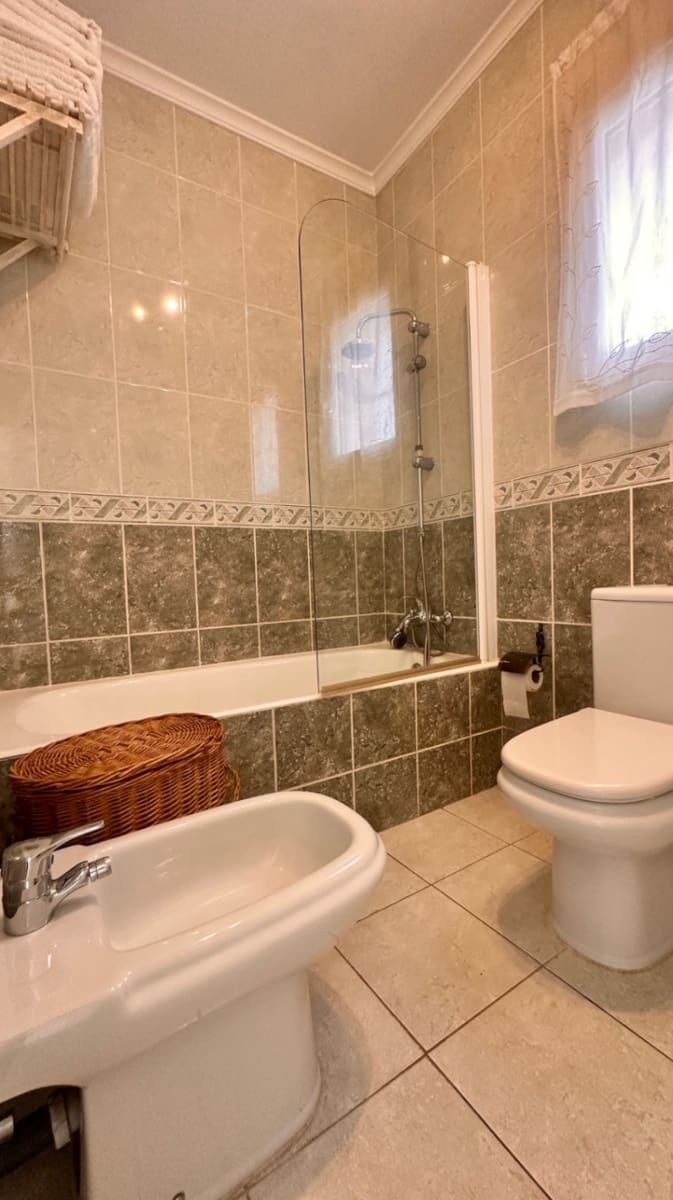 3 sypialnia Willa na sprzedaż w Denia z basenem garażem - 742 000 € (Ref: 10009994)