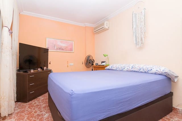 2 bedroom Flat for sale in Centro Urbano, Dénia - € 181,000 (Ref: 10009997)