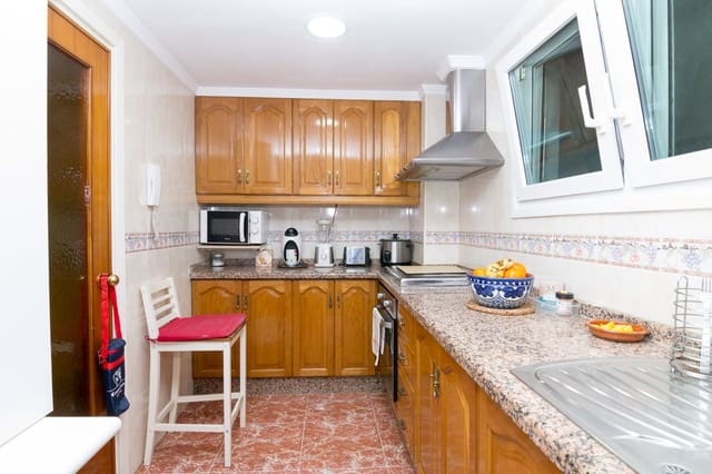 2 bedroom Flat for sale in Centro Urbano, Dénia - € 181,000 (Ref: 10009997)