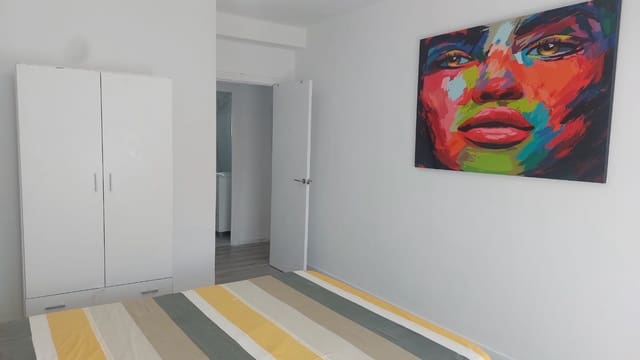 3 slaapkamer Flat te koop in Centro Urbano, Dénia - € 175.000 (Ref: 10010002)