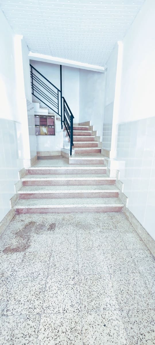 Piso de 4 habitaciones en Dénia en venta con garaje - 189.000 € (Ref: 10010005)