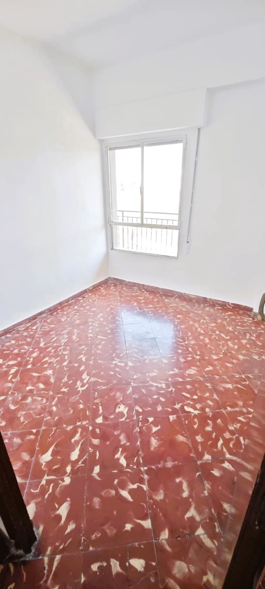 Piso de 4 habitaciones en Dénia en venta con garaje - 189.000 € (Ref: 10010005)