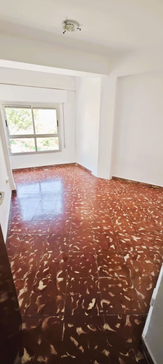 Piso de 4 habitaciones en Dénia en venta con garaje - 189.000 € (Ref: 10010005)