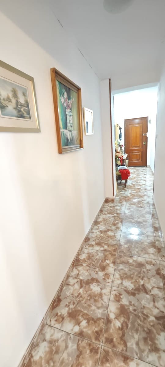 Piso de 3 habitaciones en Dénia en venta - 182.000 € (Ref: 10010008)