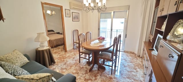 Piso de 3 habitaciones en Centro Urbano, Dénia en venta - 182.000 € (Ref: 10010008)