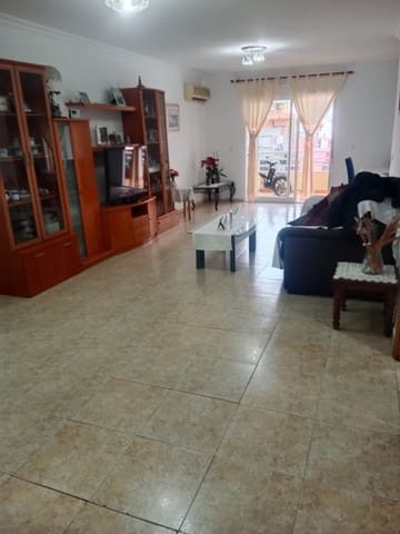 Piso de 3 habitaciones en Centro Urbano, Dénia en venta - 241.000 € (Ref: 10010009)