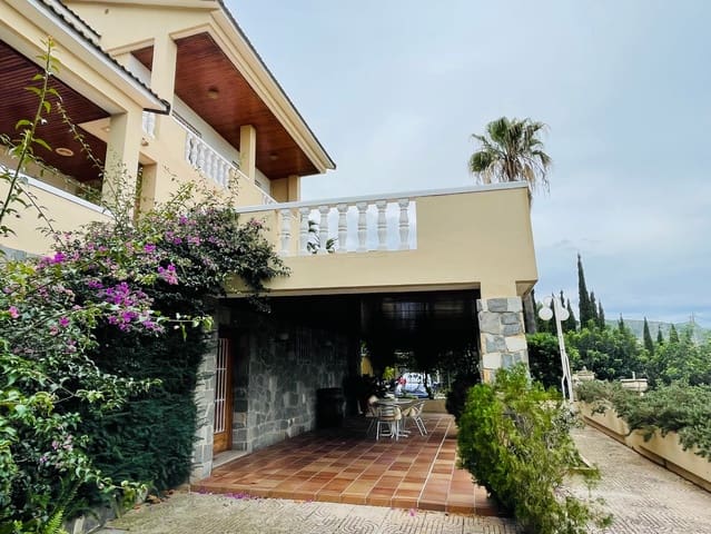 5 slaapkamer Finca/Landhuis te koop in Pedreguer met garage - € 580.000 (Ref: 10010012)