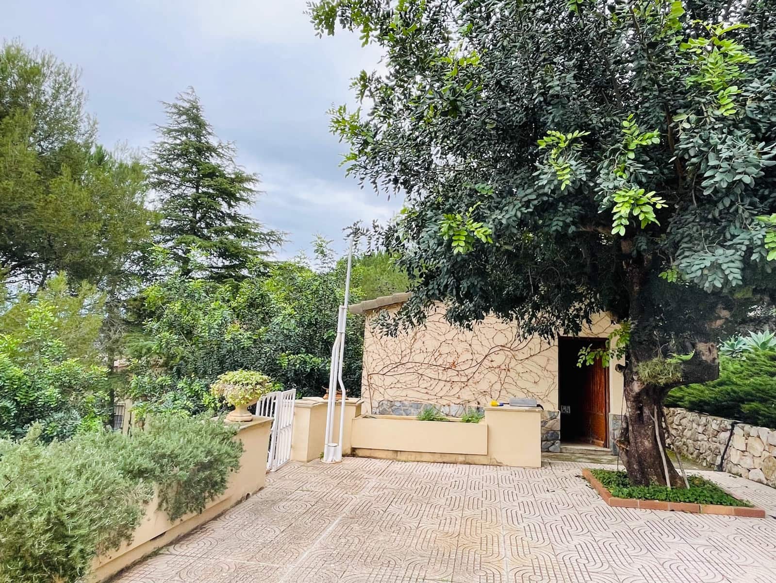 5 bedroom Finca/Country House for sale in Pedreguer with garage - € 580,000 (Ref: 10010012)