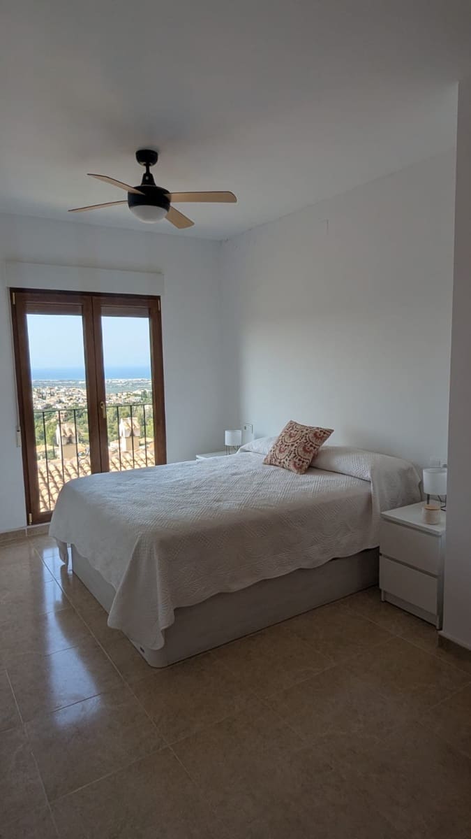 3 bedroom Townhouse for sale in Rafol de Almunia with pool garage - € 234,300 (Ref: 10010017)