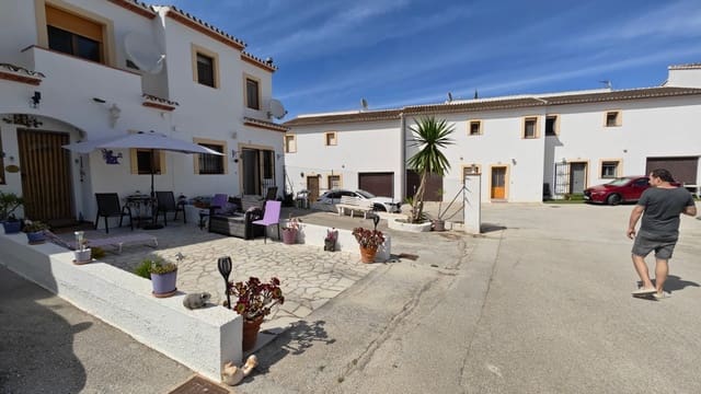 3 chambre Maison de Ville à vendre à Pedreguer avec piscine garage - 330 000 € (Ref: 10010021)