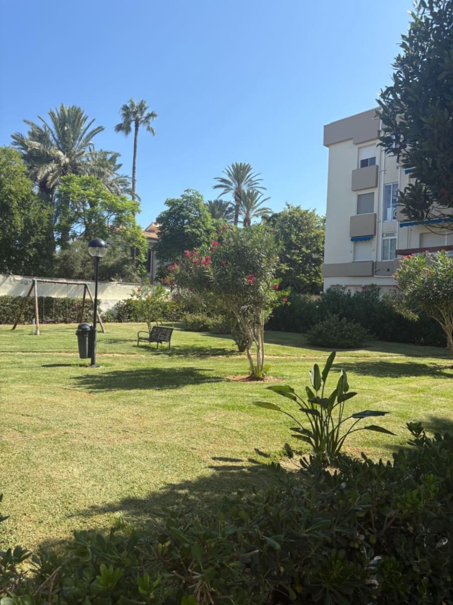 4 bedroom Beach Apartment for sale in Denia with garage - € 339,000 (Ref: 10010022)