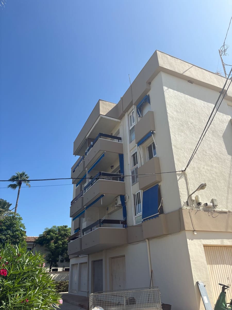 4 bedroom Beach Apartment for sale in Denia with garage - € 339,000 (Ref: 10010022)