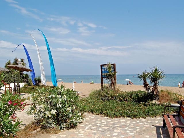 7 bedroom Beach Apartment for sale in El Puerto, Dénia with pool - € 750,000 (Ref: 10010023)