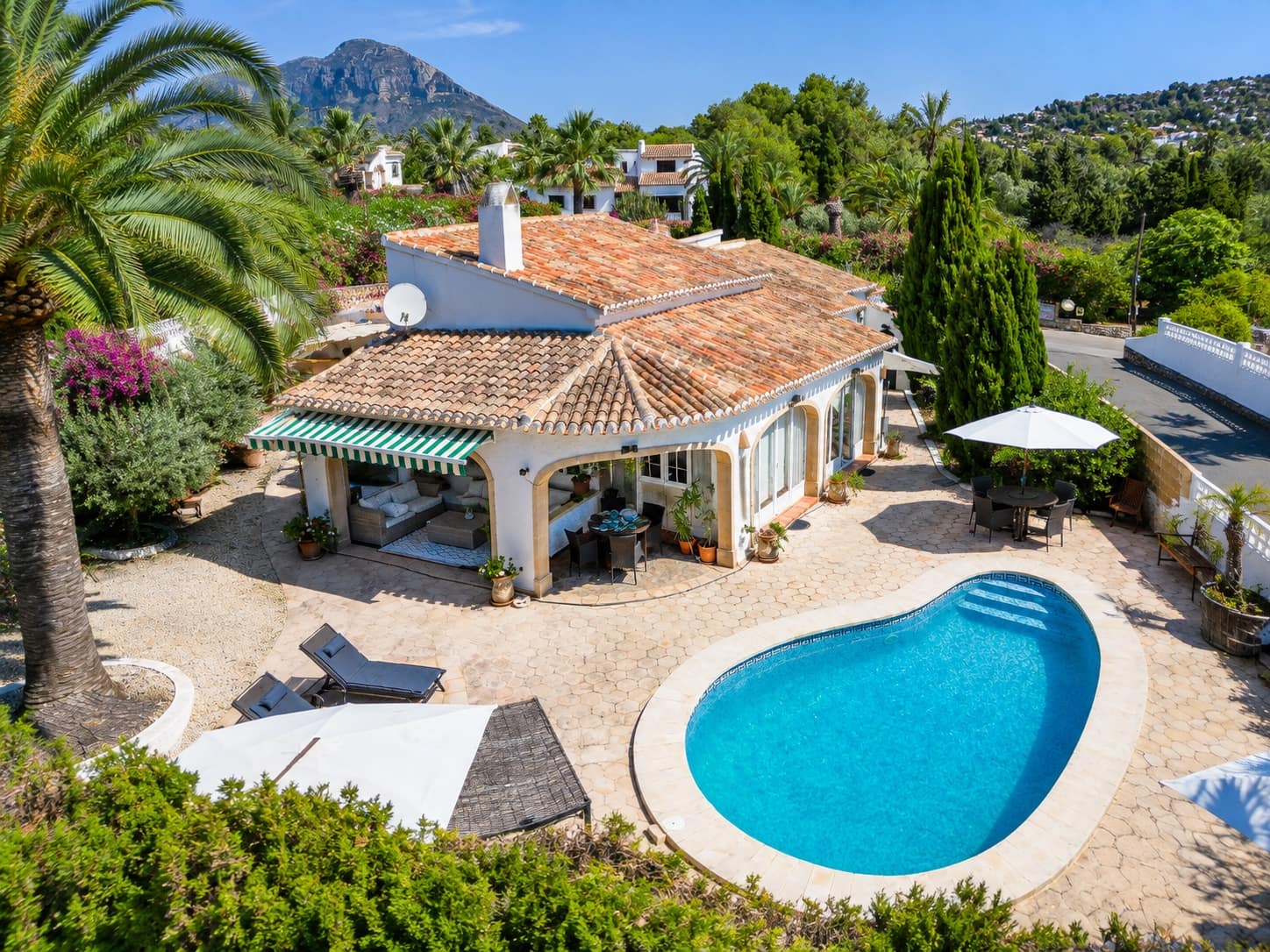 3 Zimmer Villa zu verkaufen in Javea / Xabia mit Pool Garage - 860.000 € (Ref: 10098958)