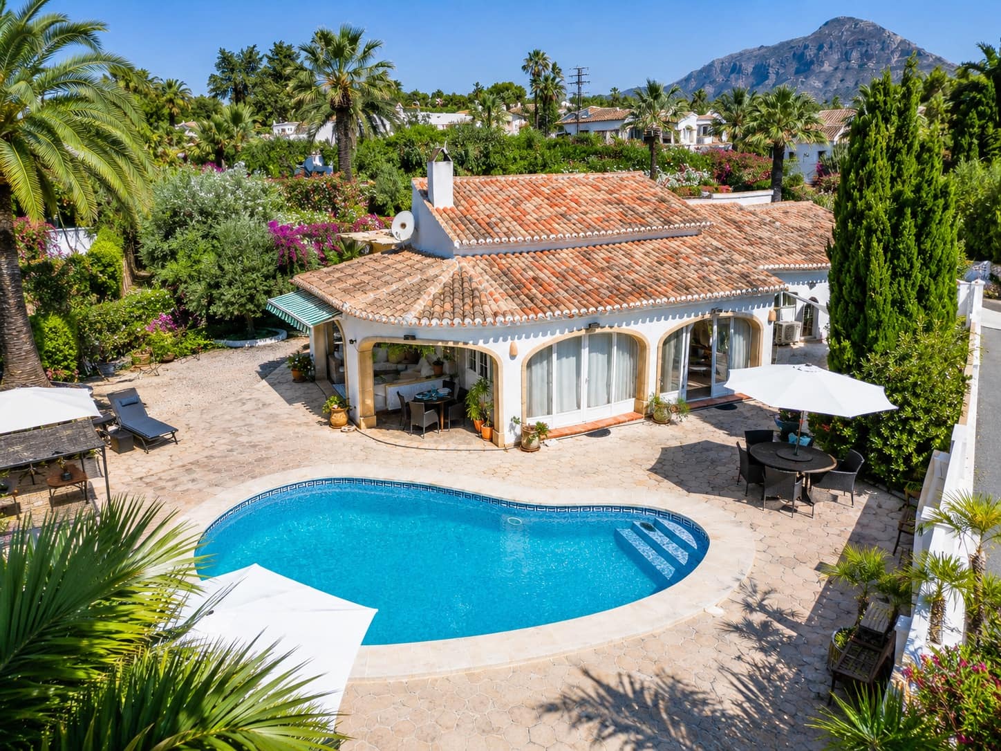 3 Zimmer Villa zu verkaufen in Javea / Xabia mit Pool Garage - 860.000 € (Ref: 10098958)