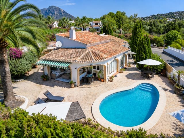 3 Zimmer Villa zu verkaufen in Javea / Xàbia mit Pool Garage - 860.000 € (Ref: 10098958)