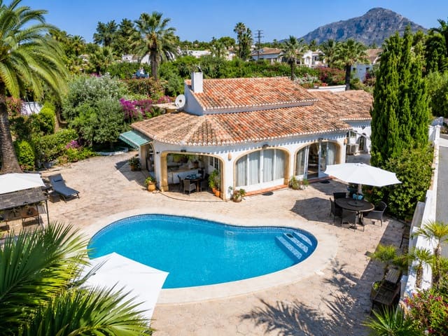 3 Zimmer Villa zu verkaufen in Javea / Xàbia mit Pool Garage - 860.000 € (Ref: 10098958)