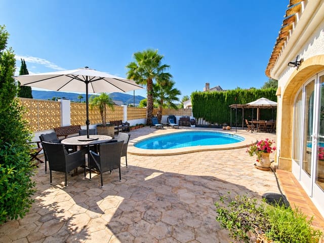 3 Zimmer Villa zu verkaufen in Javea / Xàbia mit Pool Garage - 860.000 € (Ref: 10098958)