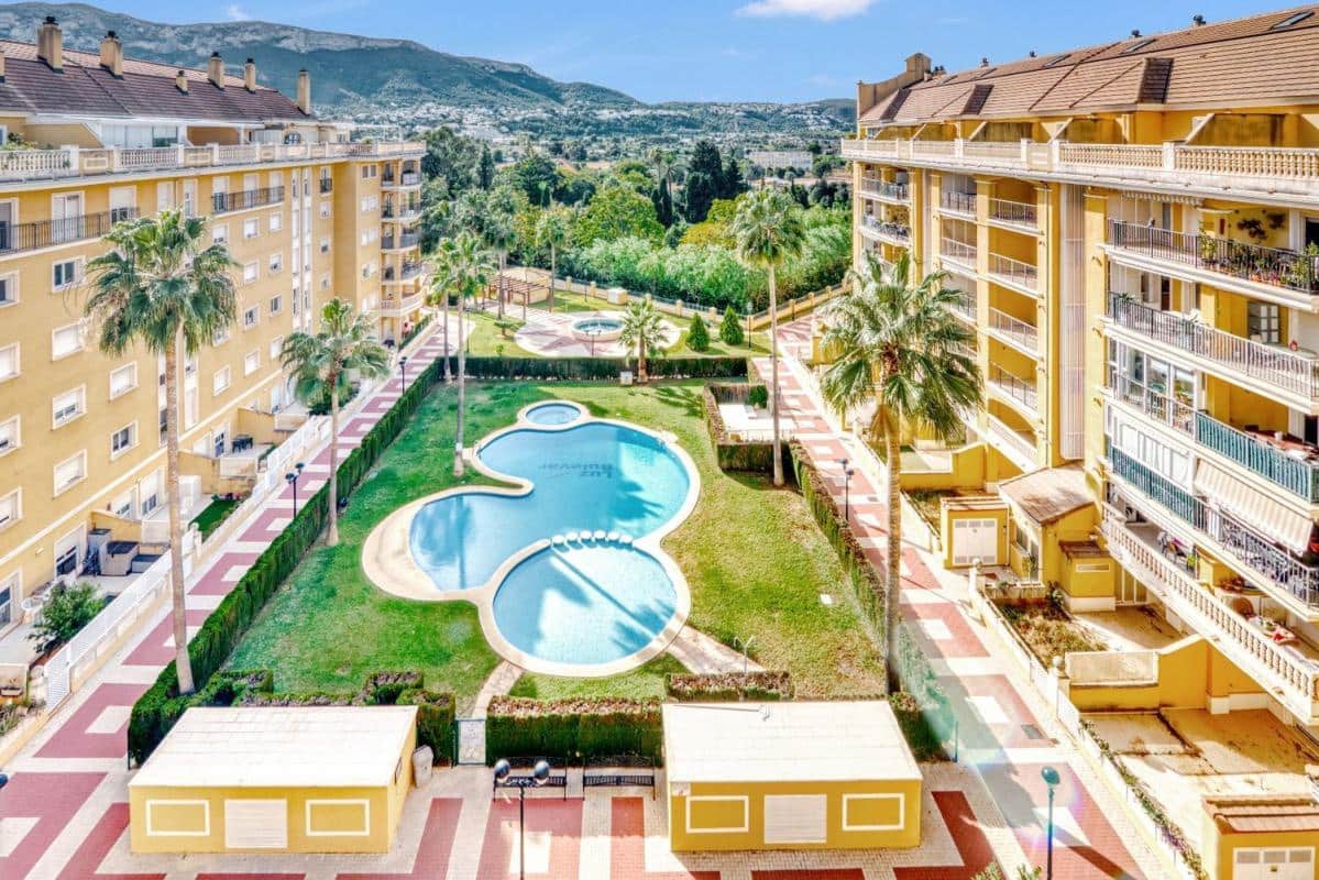 2 soveværelse Lejlighed til salg i Denia med swimmingpool - € 220.000 (Ref: 10098960)