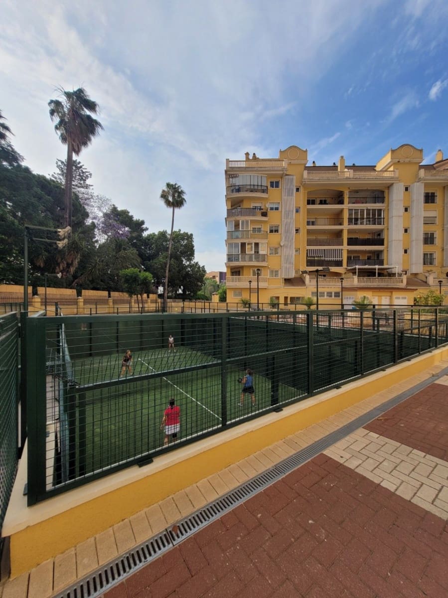 2 soveværelse Lejlighed til salg i Denia med swimmingpool - € 220.000 (Ref: 10098960)