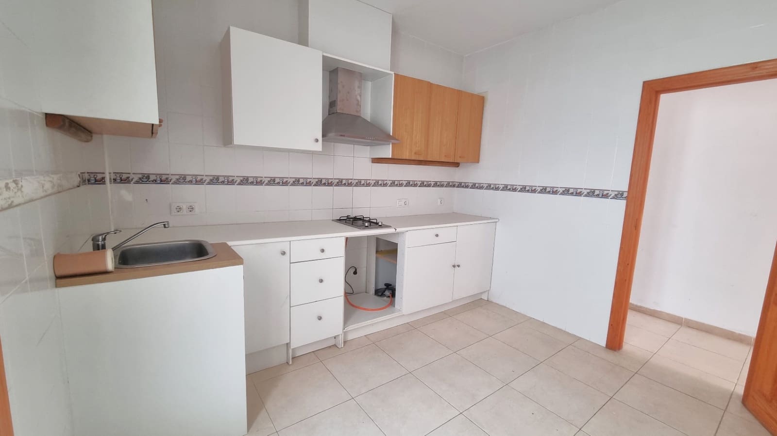 5 bedroom Flat for sale in Ondara - € 199,000 (Ref: 10098963)