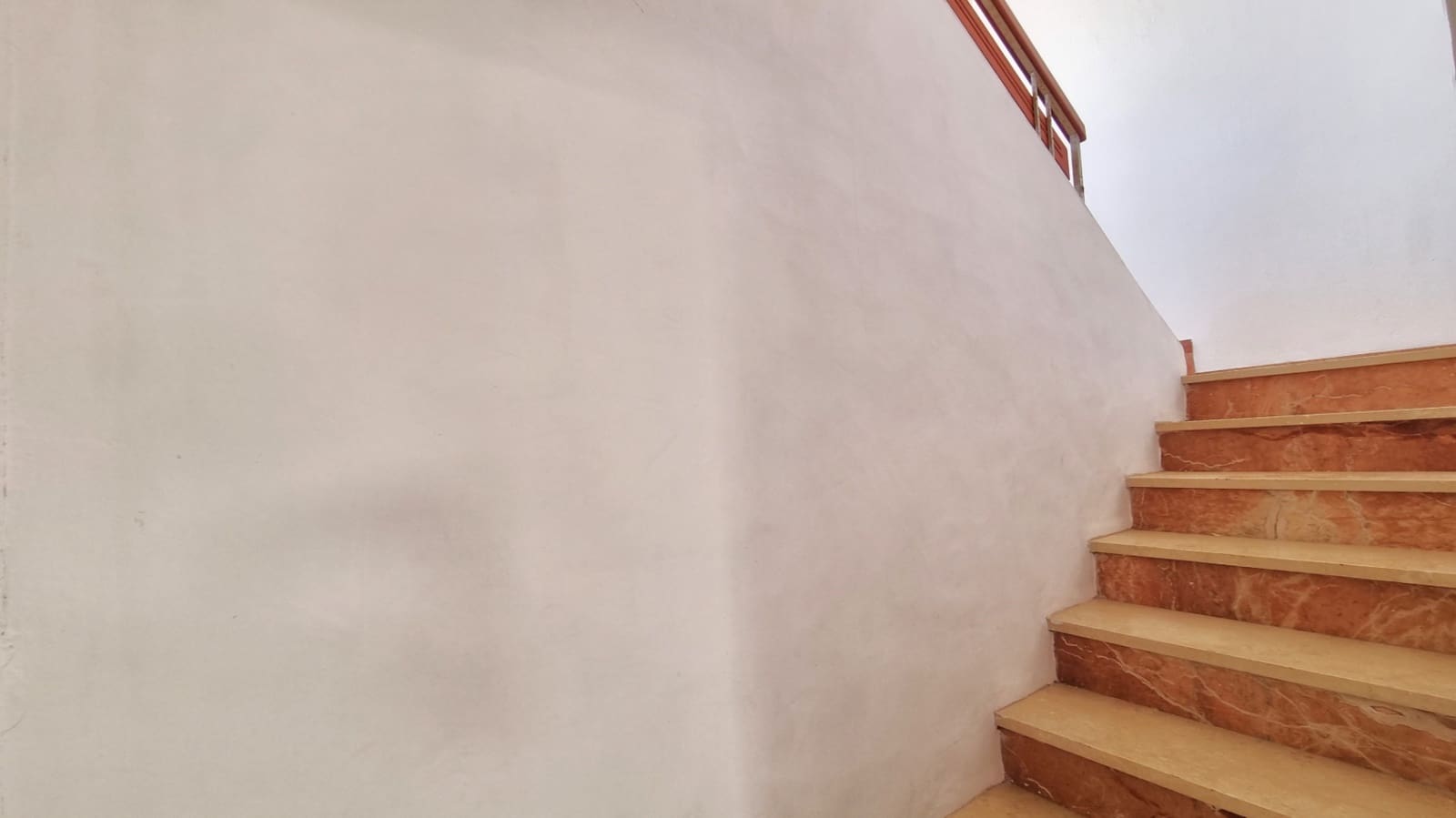 5 bedroom Flat for sale in Ondara - € 199,000 (Ref: 10098963)