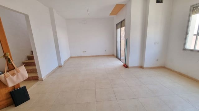 5 bedroom Flat for sale in Ondara - € 199,000 (Ref: 10098963)